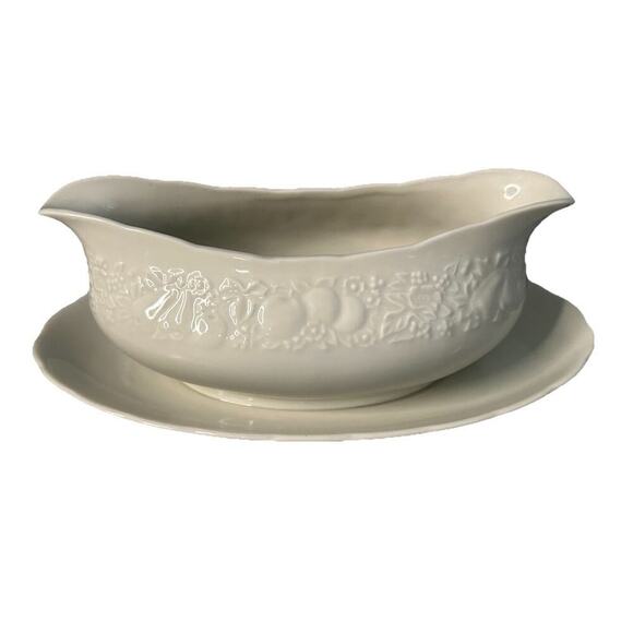 EUC Harmony House Bounty Gravy Boat w/ Attached Underplate Fine China 2516 Japan - Picture 8 of 14